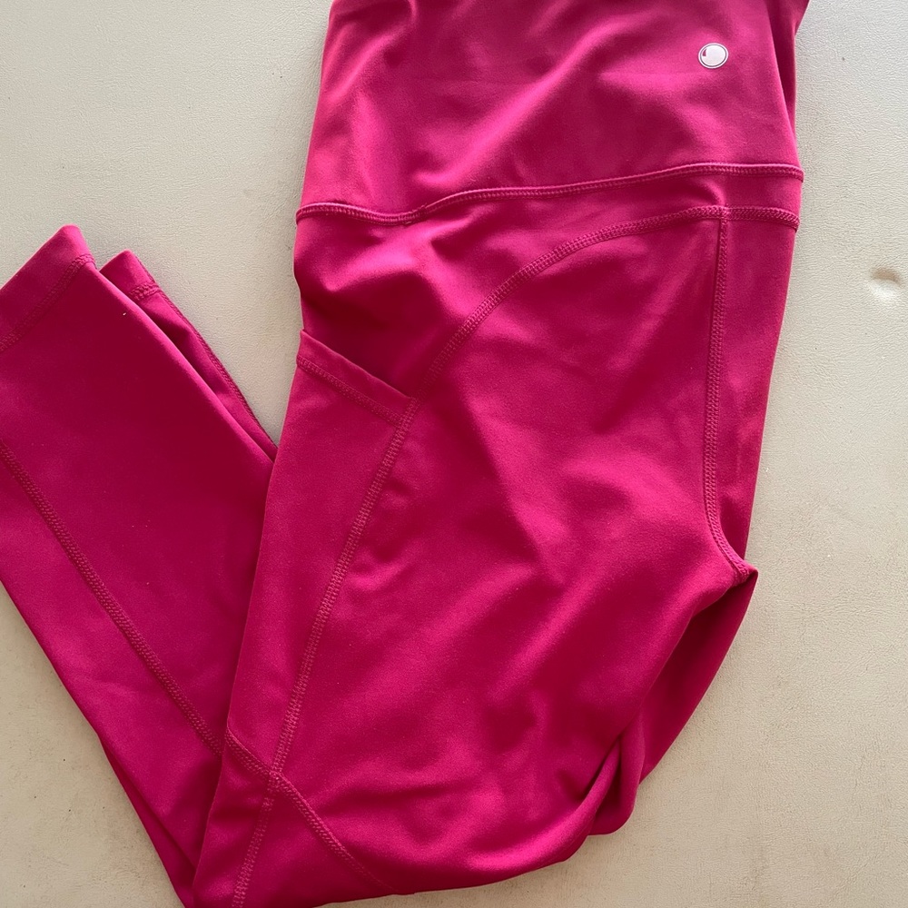 Yogalicious workout pants with side pocket